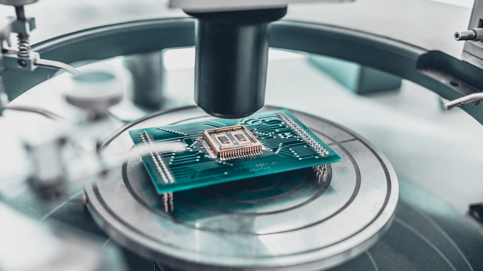 integrated cirquit on the probe table